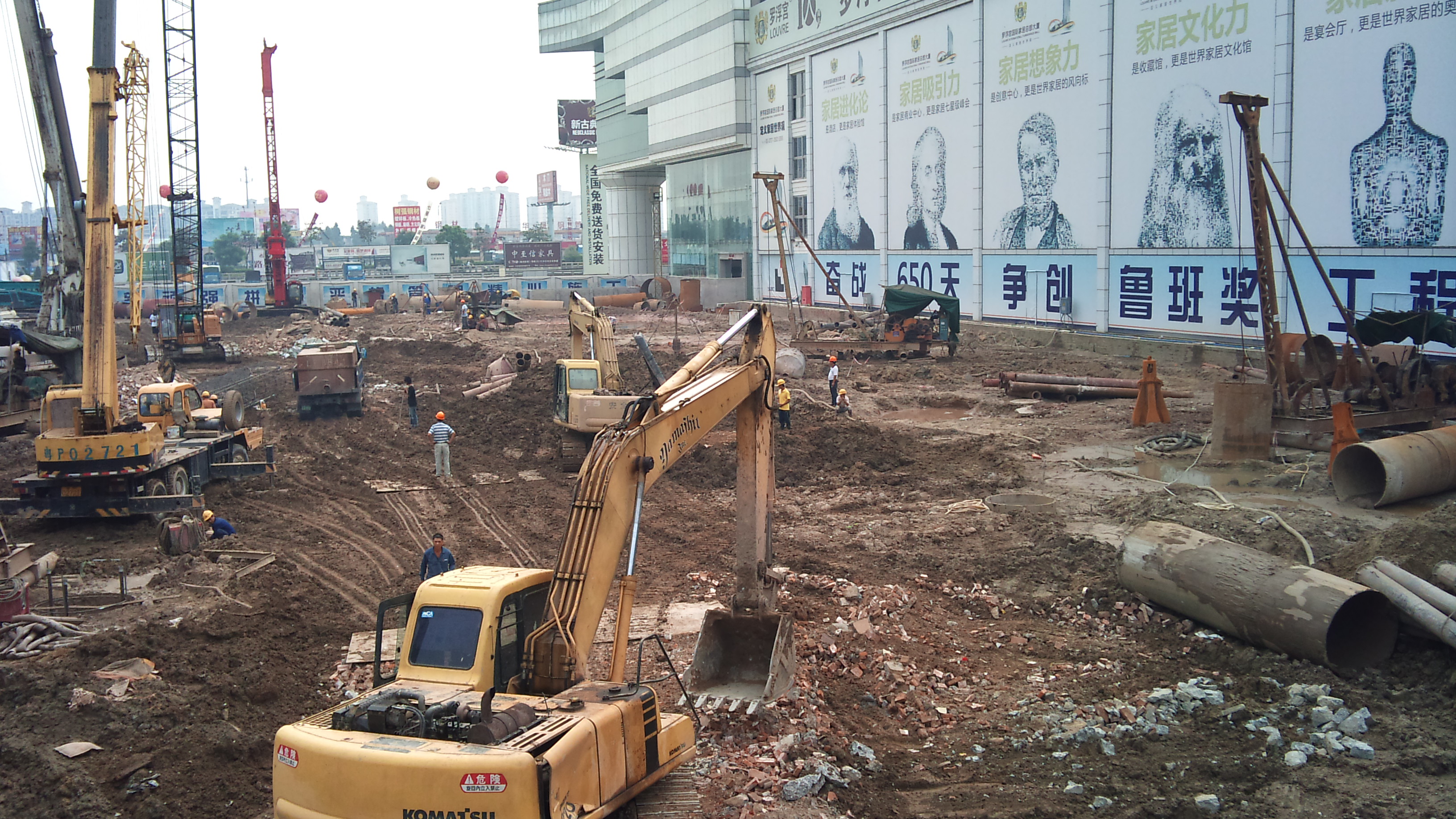 罗浮宫工地施工现场.JPG