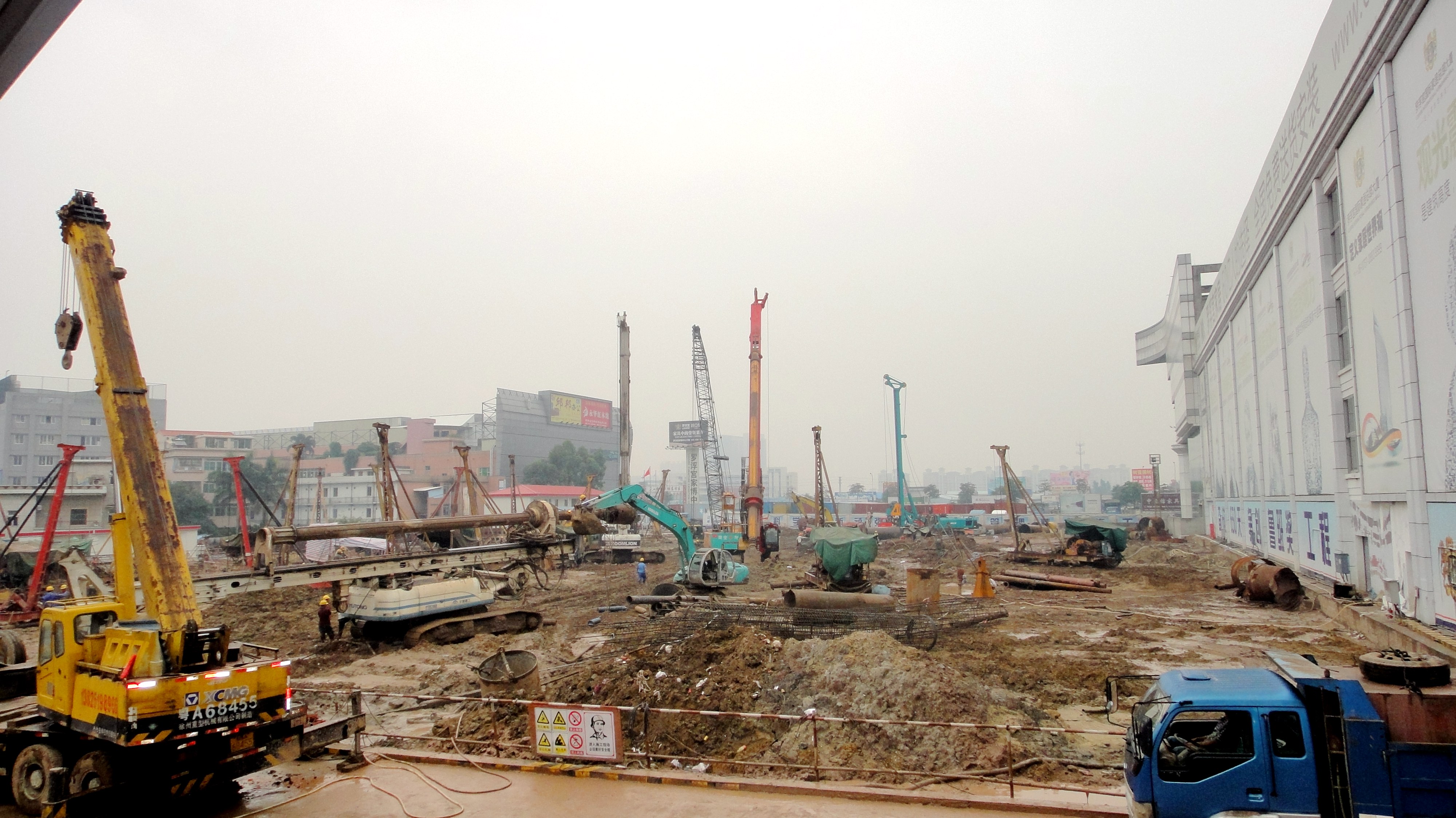 佛山乐从罗浮宫工地2.JPG