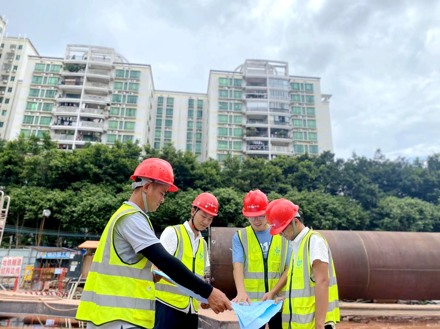 发挥党建引领作用 助推科技创新发展1.jpg