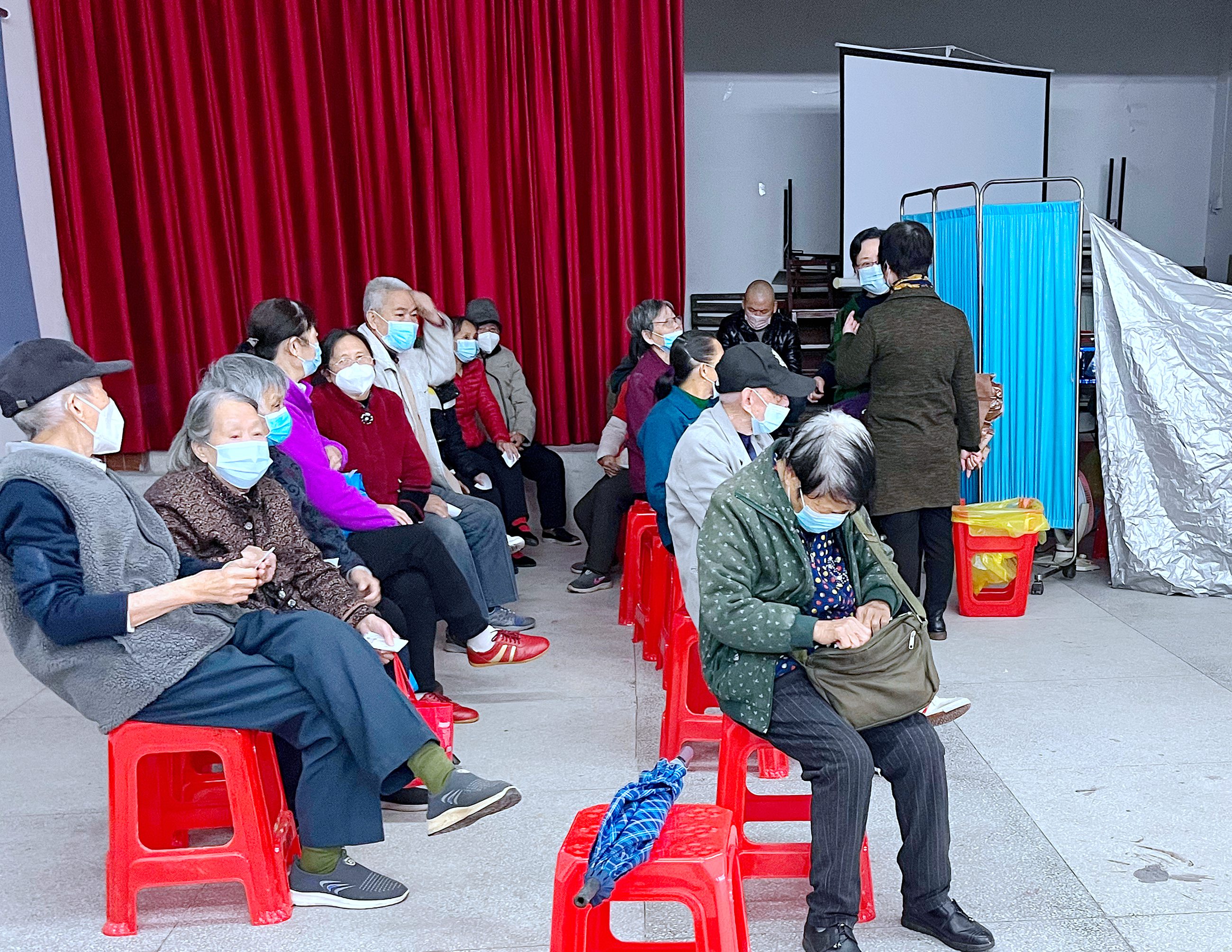 二0一队开展“我为群众办实事”健康体检活动3.jpg