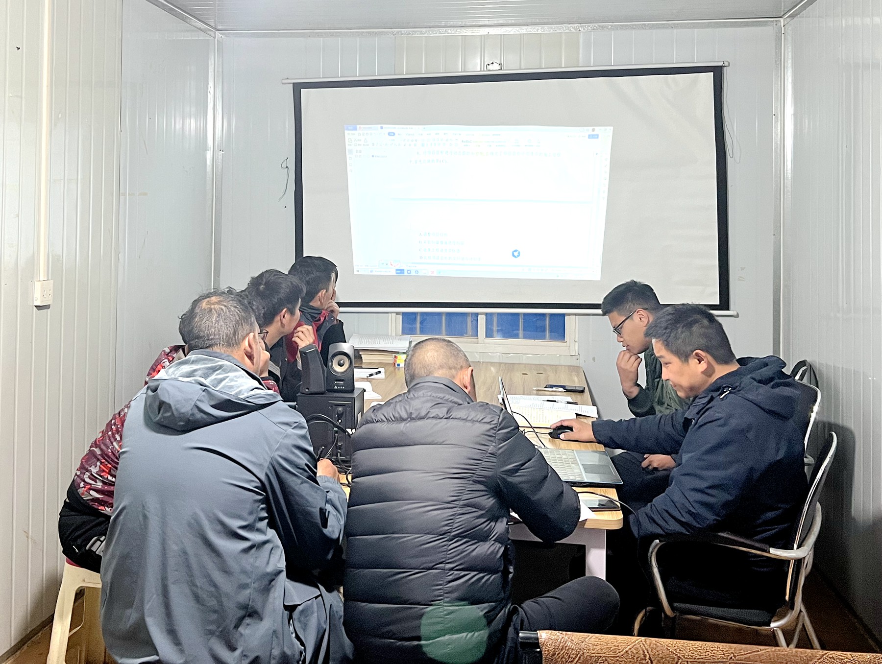 以讲促学强担当 珠海分公司推进复讲复学常态化2.jpg