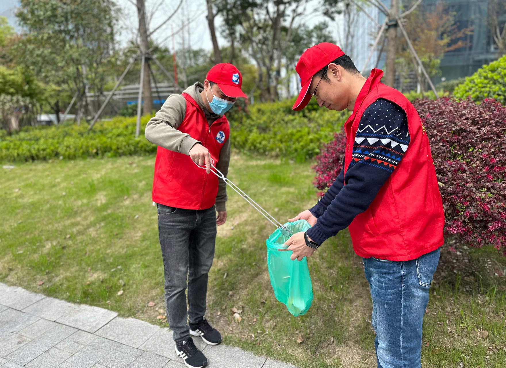 浙江分公司组织志愿者活动2_2.jpg