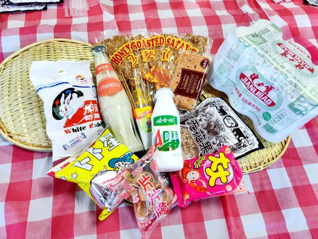 佛山分公司举办“党建引领，‘童’心同行”回味童年活动5.jpg