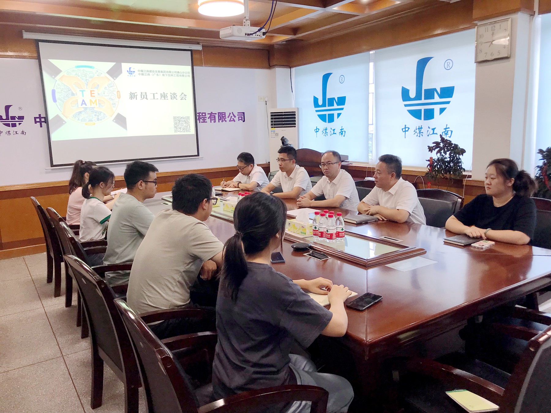 佛山分公司开展2023年新入职人员交流活动.jpg