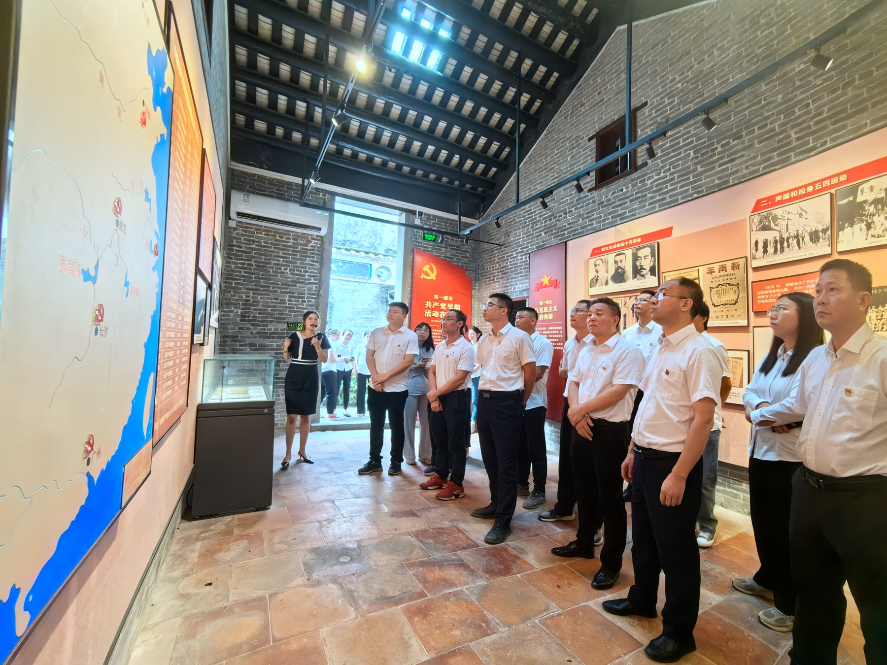 佛山分公司党支部开展“不忘初心牢记使命·赓续伟大红色精神”主题党日活动3.jpg