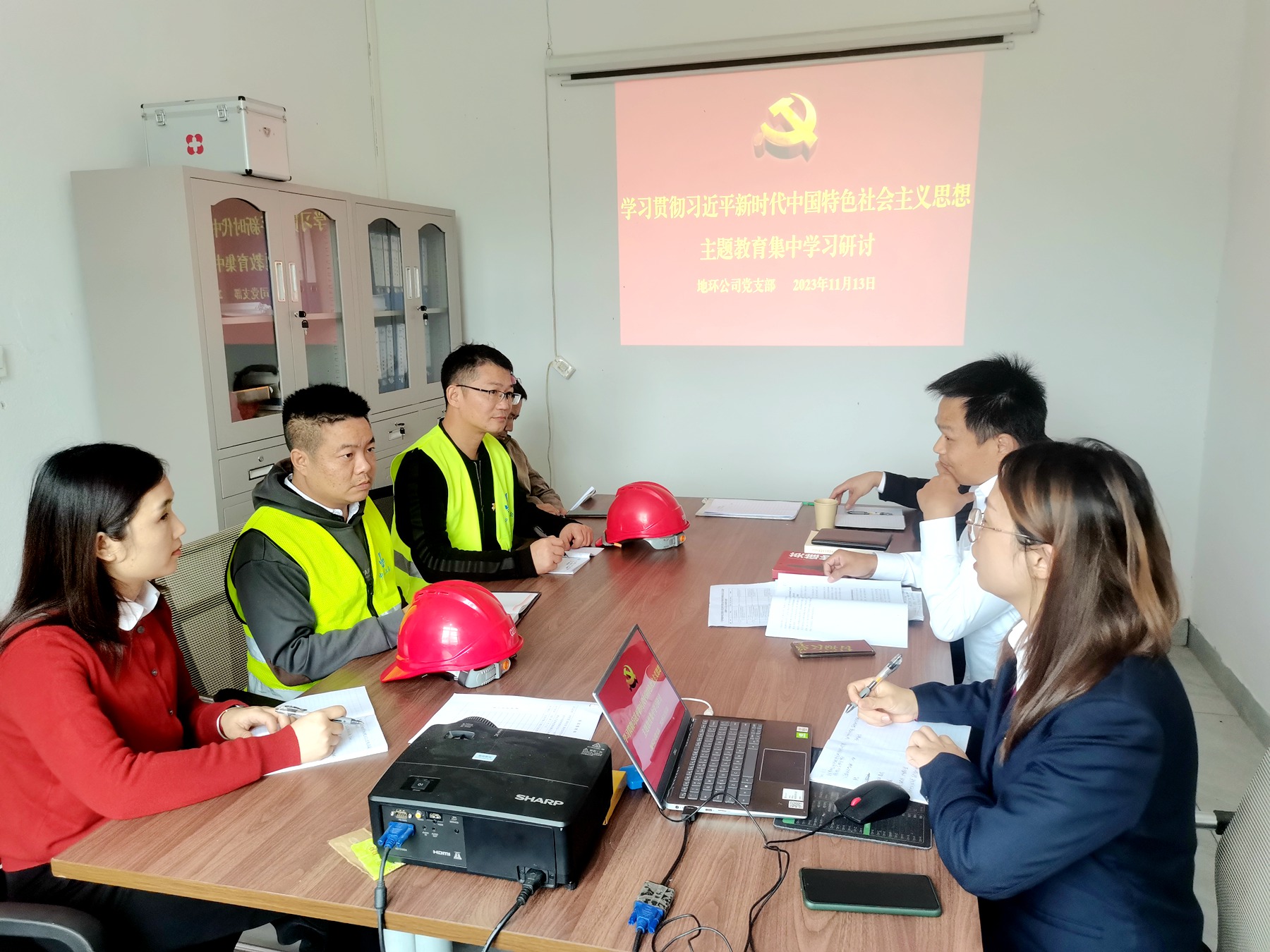 地环公司深入基层一线推动主题教育走深走实4-1.jpg