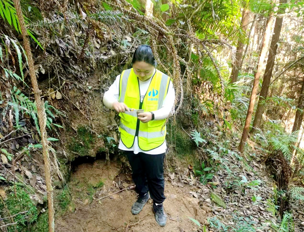 记“三普”外业调查与采样项目部女职工风采2.jpg