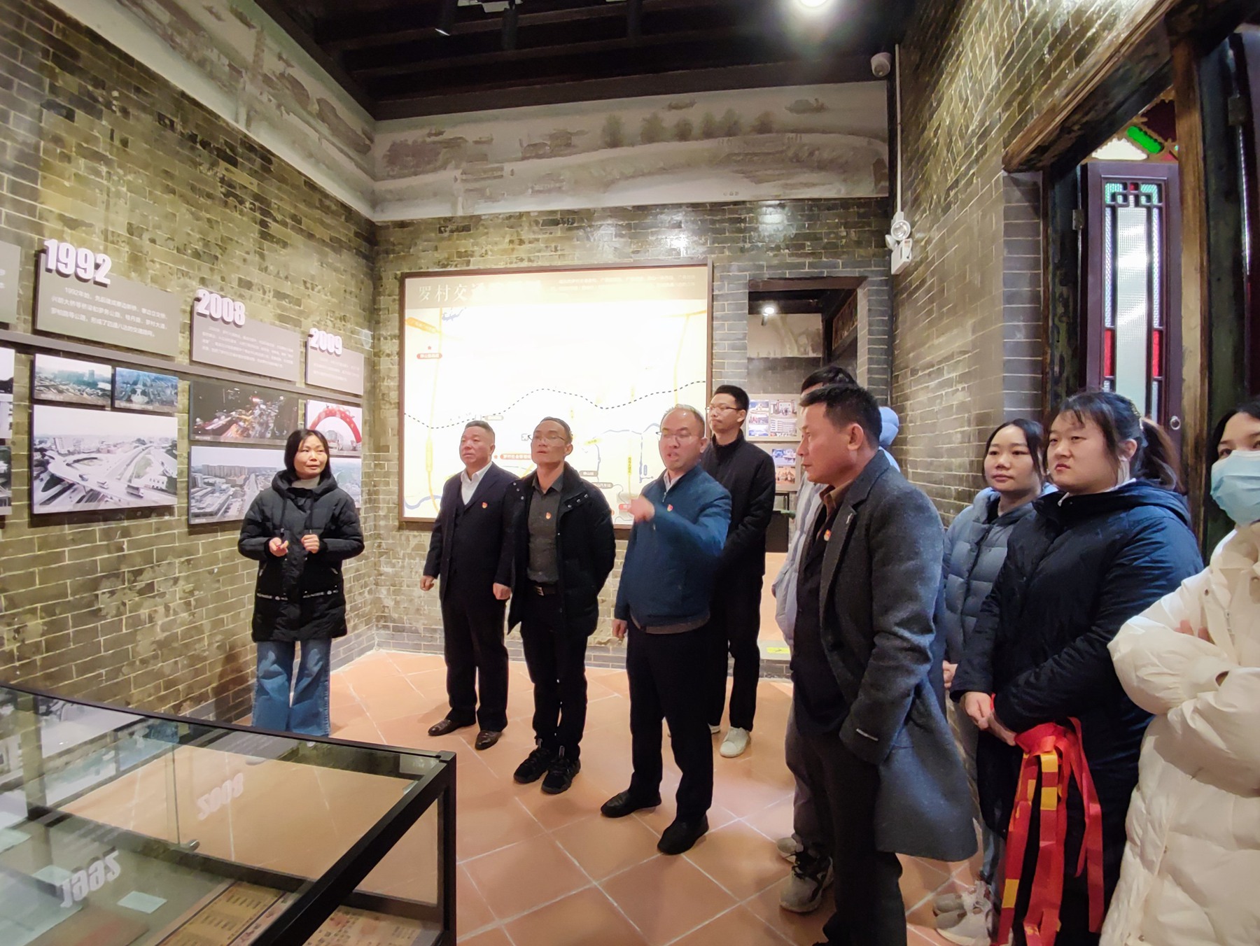 佛山分公司“学习身边榜样，汲取奋进力量”主题党日活动 (2).jpg