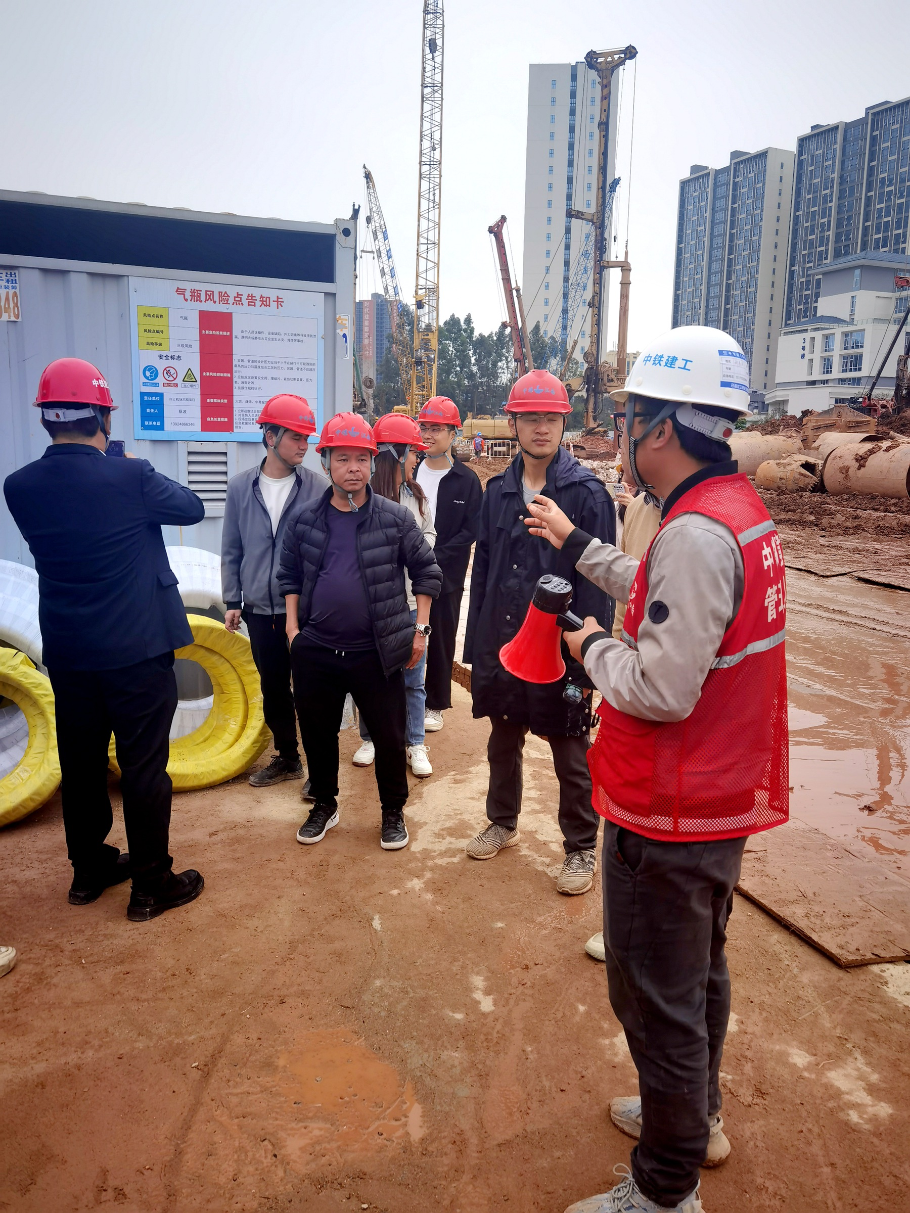 珠海分公司召开标准化建设交流会5.jpg