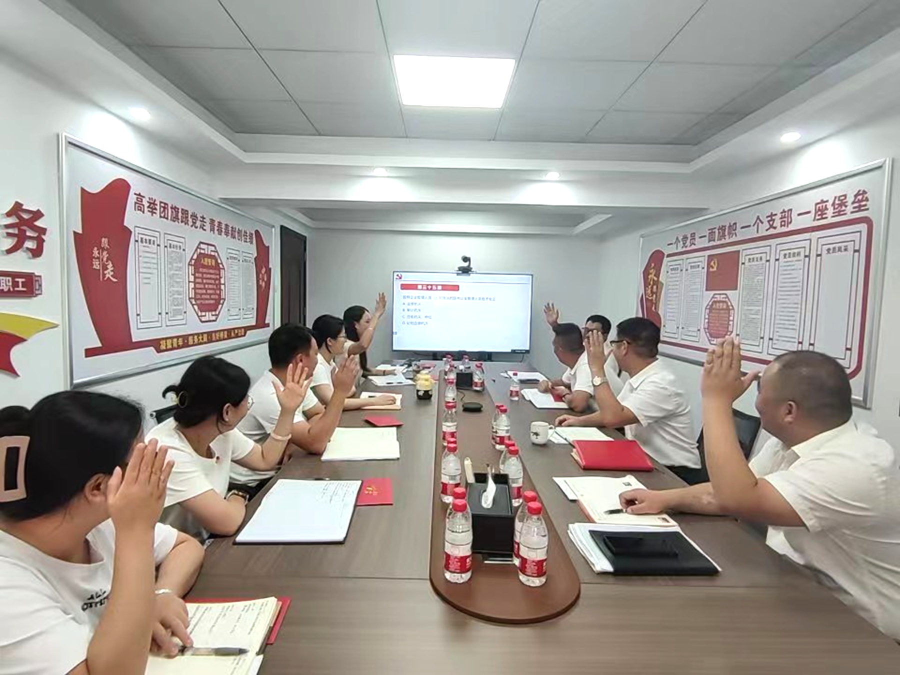 珠海分公司党支部开展“学党纪 强信念 践初心 庆七一”主题党日活动1.jpg