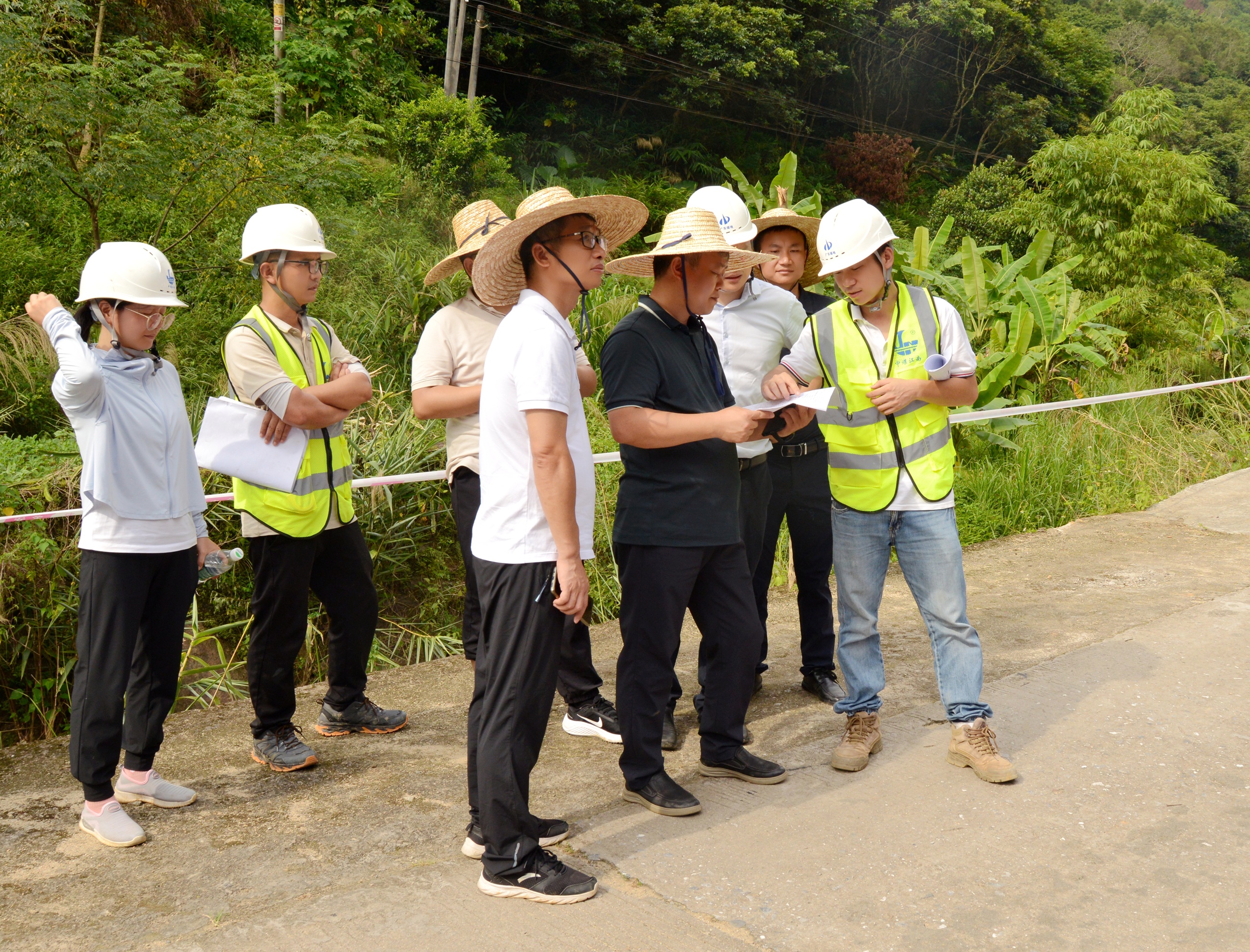 中煤江南（广东局）举办地质灾害防治技术交流会2.jpg