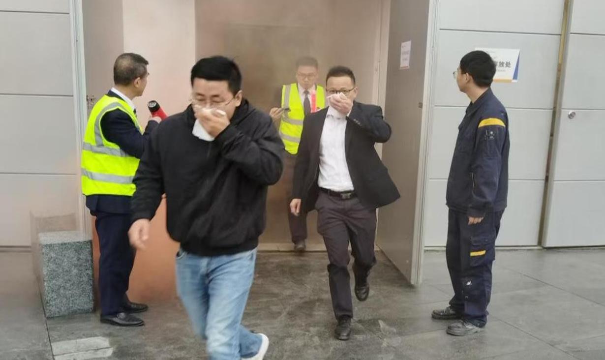 中煤江南湖北分公司开展消防演练活动1.jpg