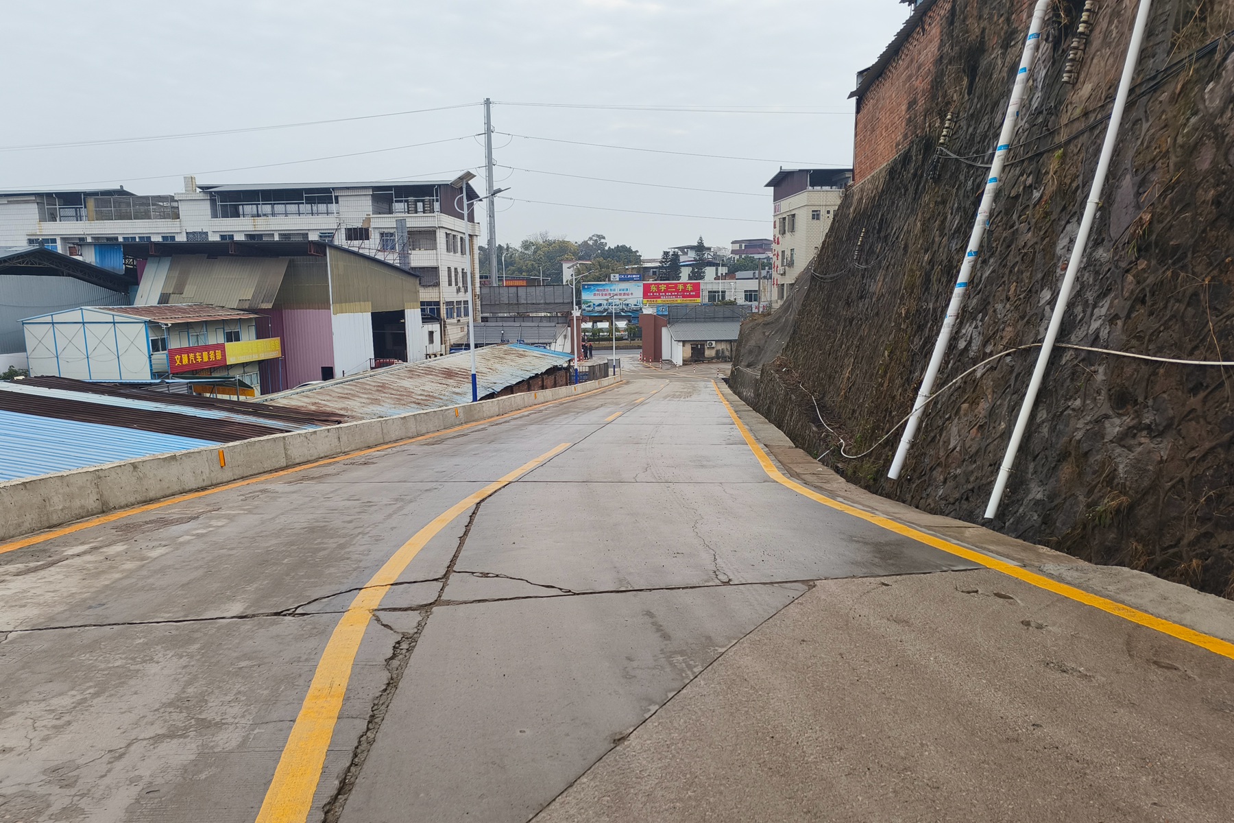 维修改造换新颜  畅通出行暖民心改造后 (2).jpg